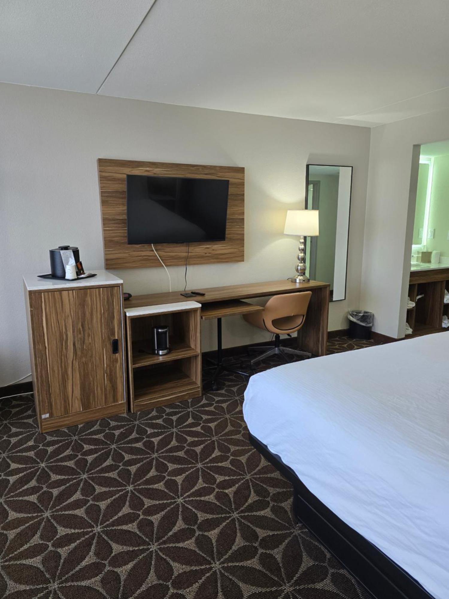Wyndham Garden Busch Gardens Area Hotel