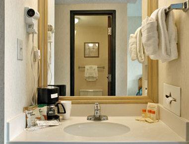 Wyndham Garden Busch Gardens Area Hotel Williamsburg