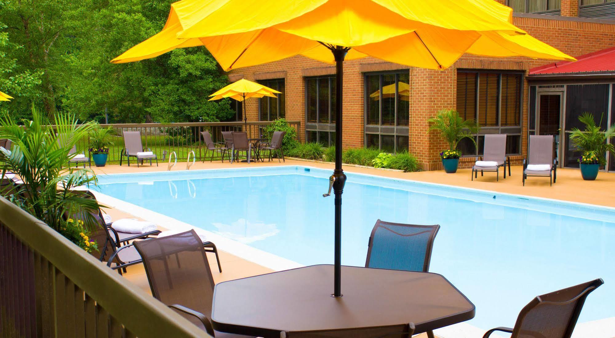 Wyndham Garden Busch Gardens Area Hotel 3*
